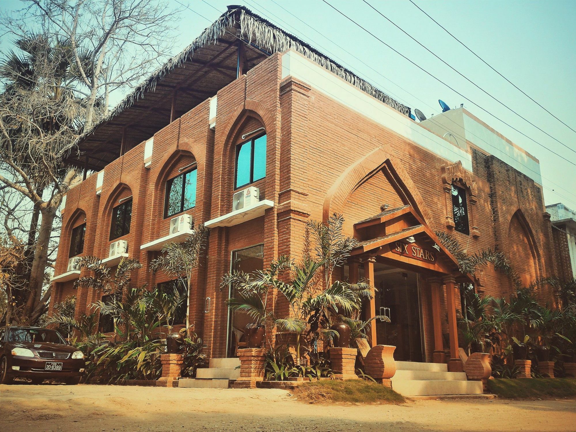 Six Stars Guest House Nyaung-U Eksteriør bilde