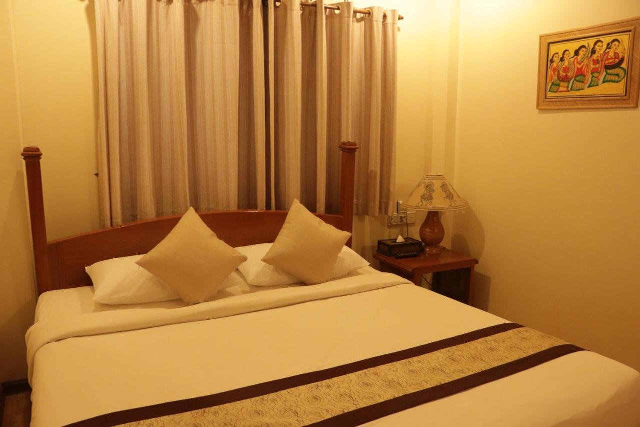 Six Stars Guest House Nyaung-U Eksteriør bilde